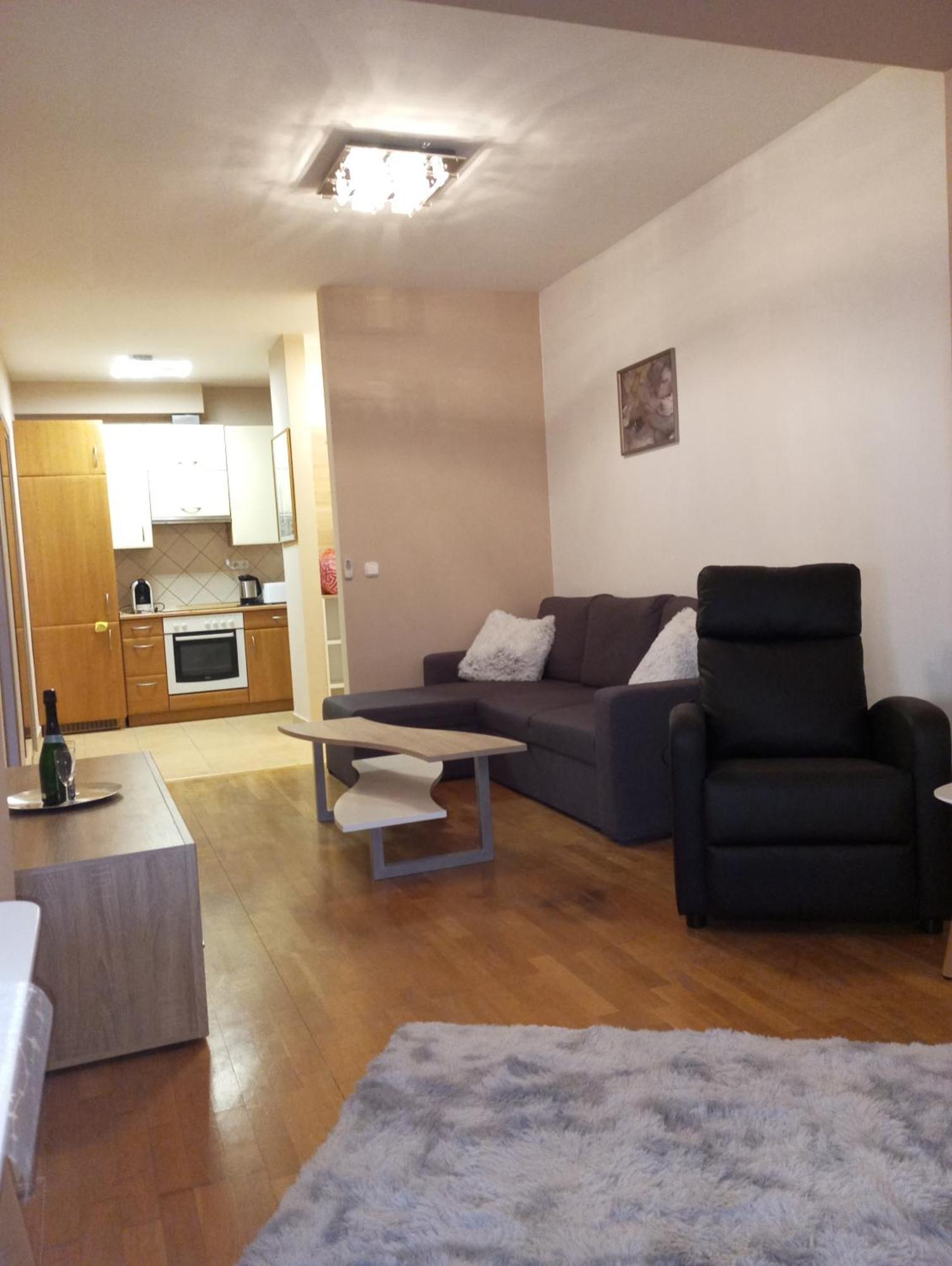 Zen Apartman Budakalász Exteriér fotografie
